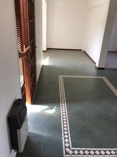 Imagen 11 de 13 de Venta Amplio Depto 2 Ambientes - Muñiz