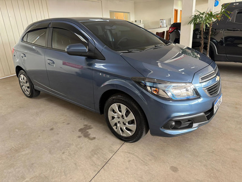 Chevrolet Onix 1.4 MPFI LT 8V FLEX 4P MANUAL