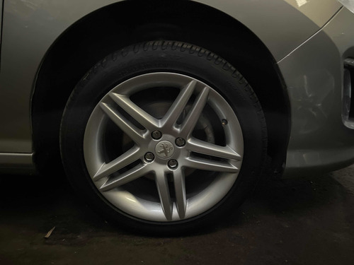 Imagen 5 de 7 de Peugeot 308 2.0 Feline 143cv Tiptronic 2012