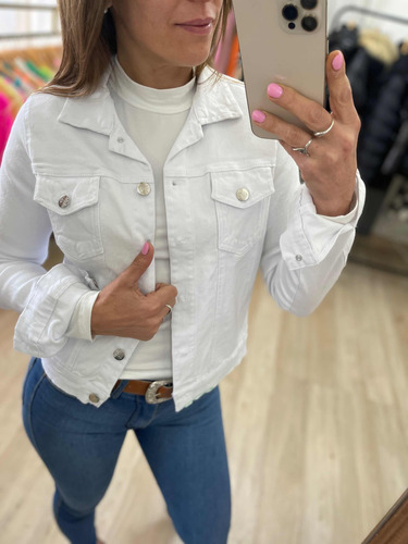 Imagen 1 de 10 de Campera De Jean Blanca Negra Rosa Verde Mujer The Big Shop