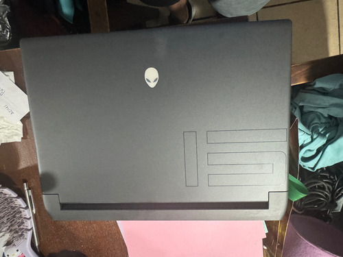 Laptop Alienwere Mr15 R7 Amd Ryzen 9 16ram 1tb Nvidia 3060 (Usado)