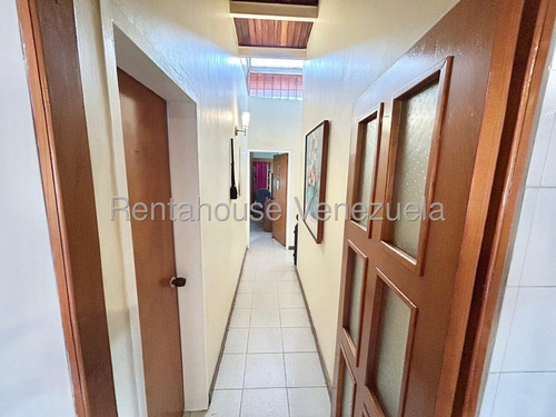 Ana Karina Molleja Vende Amplia Casa En Zona Este Barquisiemto, Lara /akm