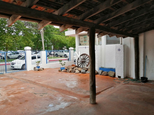 Casas En Venta Ubicadas En Zona Centro De Maldonado.-ref:4067