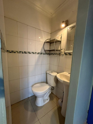 Recoleta / C. J. Maria Caro, Arriendo Casa Amplia, Depto Ind