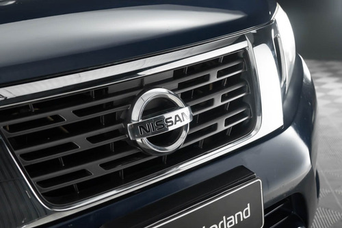 Imagen 5 de 25 de Nissan Frontier Le 4x4 Diesel - Motorland Permuto / Financio