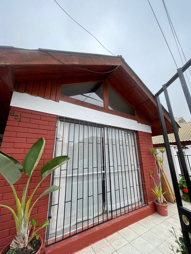 Hogareña Casa En Sector Pampa Baja, De 3d-2b +depto Interior
