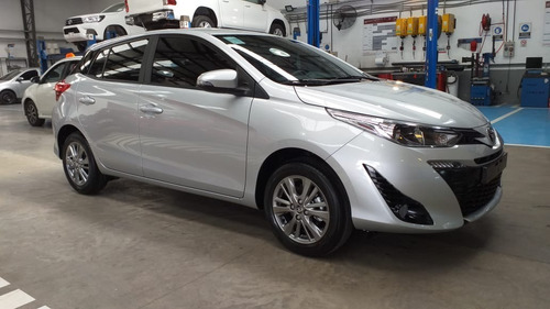 Imagen 3 de 11 de Toyota Yaris Xls Cvt 5p Febrero 2023