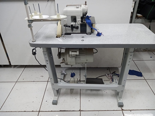 Maquina Overlok Ponto Cadeia 747k Siruba Usada 110/220v Bege (Usado)
