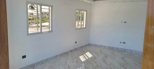 Apartamento Moderno Y Elegante En Nagua, (titulo Disponible Para Financiamiento)