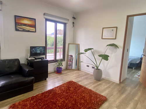 Excelente Oportunidad, Céntrica Y Cómoda Casa