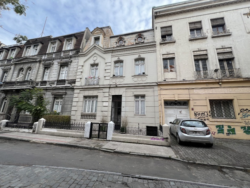 Derecho A Llave / Residencial En Pleno Barrio Universitario