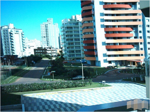 Imagen 10 de 30 de Apartamento En Punta Del Este, Brava