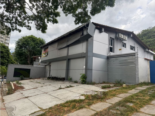 Se Vende Casa Comercial 297m2 Chuao 3134