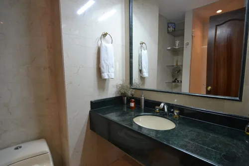 Apartamento En Venta En El Nogal. Cod V12046