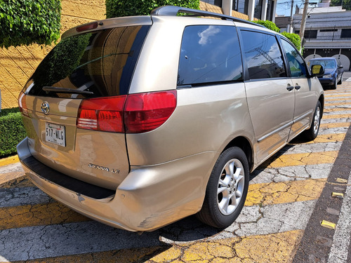 Toyota Sienna Le Aa Ee At