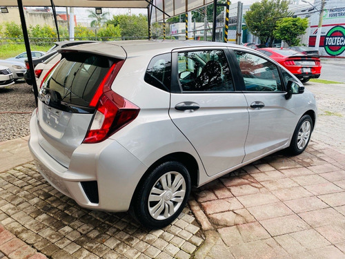 Imagen 7 de 11 de Honda Fit Cool 2015
