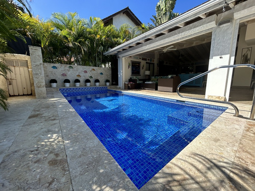 Villa Casa En Venta Metro Country Club, Juan Dolio, San Pedro De Macoris 