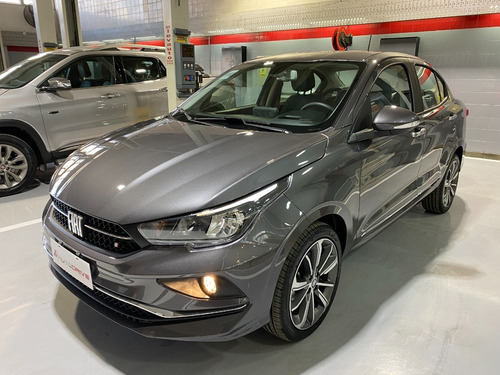 Imagen 2 de 12 de Fiat Cronos Precision 1.8 16v 130 Cv