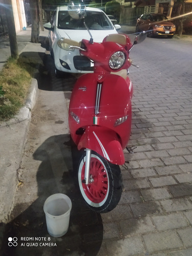 Vendo Mi Moto Italika, Con Poco Uso, Excelentes Condiciones,