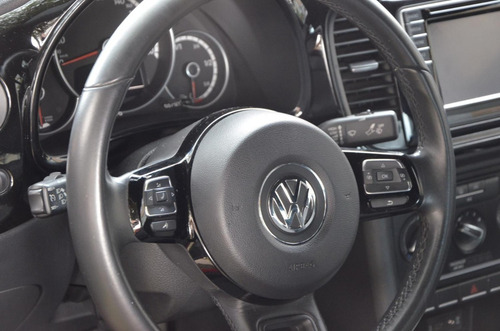 Volkwagen New Beetle