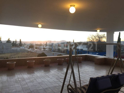 Imagen 10 de 30 de Hermosa Casa Cerca De El Mirador