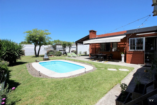Casa 3 Dormitorios Con Piscina, Jardin Y Barbacoa