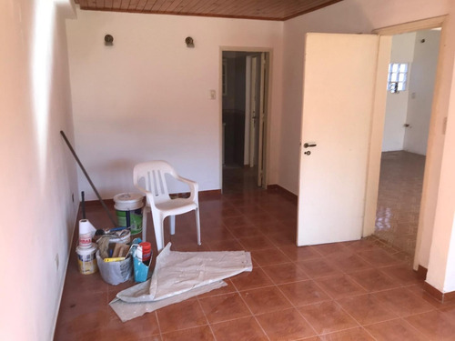 Imagen 10 de 17 de Venta. Propiedad Con Dos Ph De 2 Ambientes - San Miguel