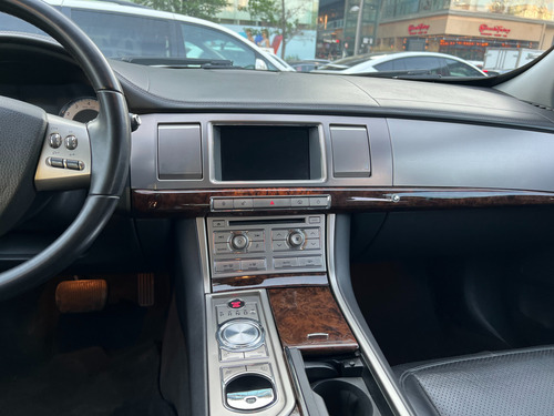 Jaguar XF Premium