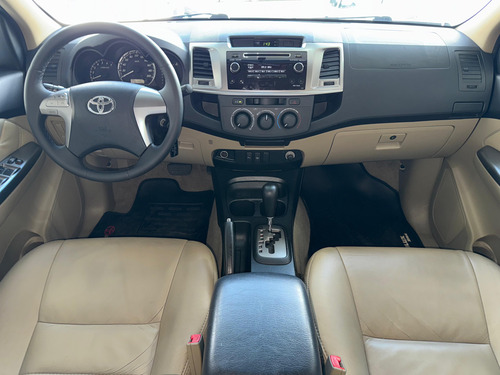 Toyota Hilux SW4 2.7 SR 4X2 16V FLEX 4P AUTOMÁTICO