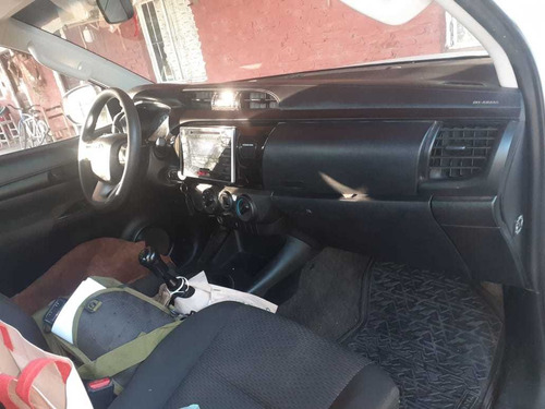 Toyota Hilux 2.4 Cd Dx 150cv 4x2 2017