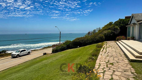 Casa En Primera Línea Frente Al Mar/ Gran Vista