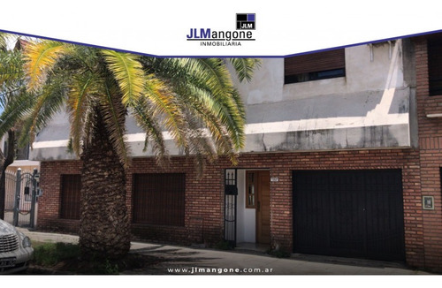 Imagen 2 de 22 de Casa 4 Ambientes + Depto 2 Ambientes