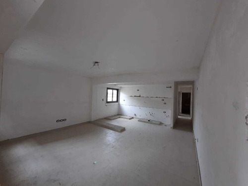 Imagen 3 de 7 de Departamentos En Complejo 77m²