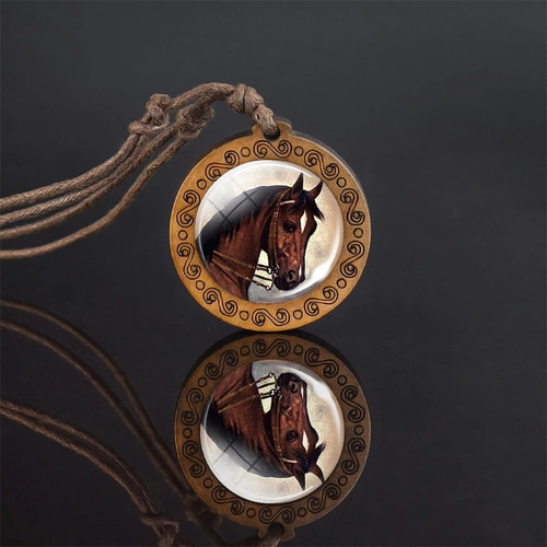 Collar Listón De Piel Con Dije De Madera Caballo