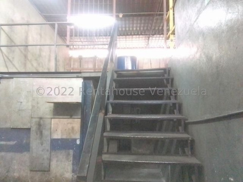 Imagen 9 de 10 de Galpón En Venta Los Dos Caminos 22-17216 Yg 0412-020-63-93