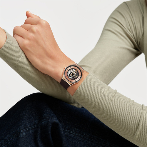Reloj Swatch Copper Flame Ss07g107 Correa Marrón Bisel Rosa Fondo Rosa