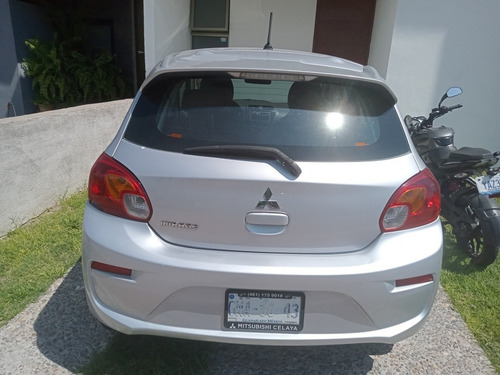 Imagen 3 de 8 de Mitsubishi Mirage 2017 1.2 Glx Mt