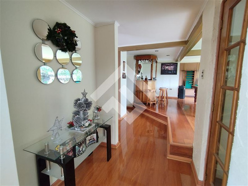 Casa En Venta Los Almendros, Reñaca, 5d Y 4b, Viña Del Mar