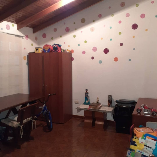 Imagen 9 de 14 de Casa Dos Niv Urbanización La Fontanera Los Teques