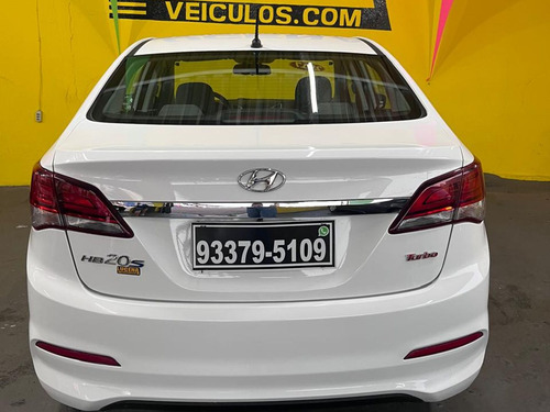 Hyundai HB20S 1.0 Comfort Plus 12V Turbo Flex 4P Manual