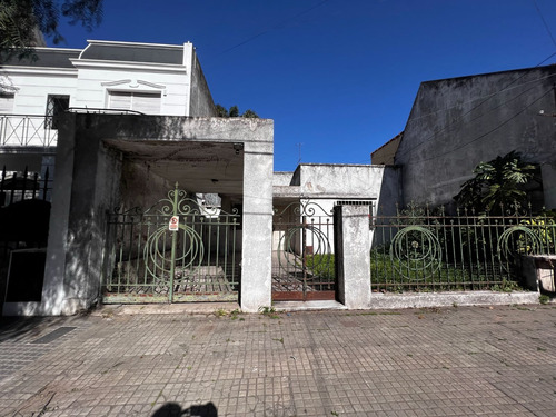 Terreno / Lote En Venta De 303m2 Ubicado En Ramos Mejía