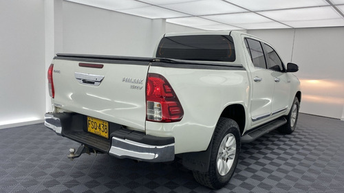 Imagen 12 de 25 de Toyota Hilux