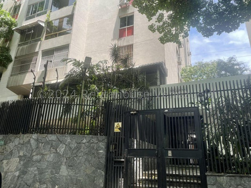 Acogedor Apartamento Con Exceelnte Distribucion La Florida Rsz
