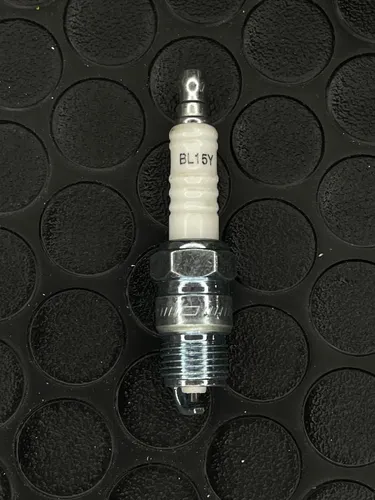 Bujia Bl15y Marca Champion