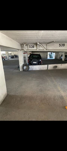 Venta De Estacionamiento En Santiago