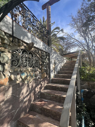Casa Principal+taller Vista,quincho,piscina,jardin 2,4 H