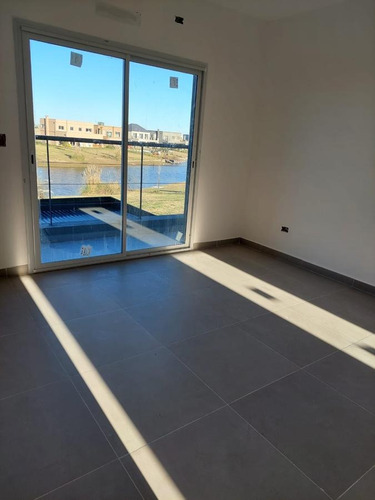 Imagen 13 de 25 de Casa Al Lago En Venta En El Canton!