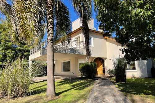 Imagen 2 de 30 de Hermosa Casa En Venta En Barrio Cerrado Santa Ana -