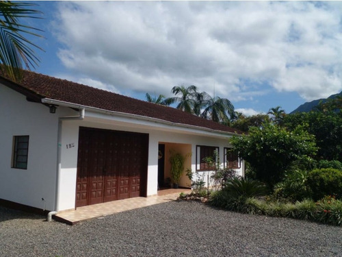 Imagem 2 de 11 de Casa Em Alvenaria Joinville - 626