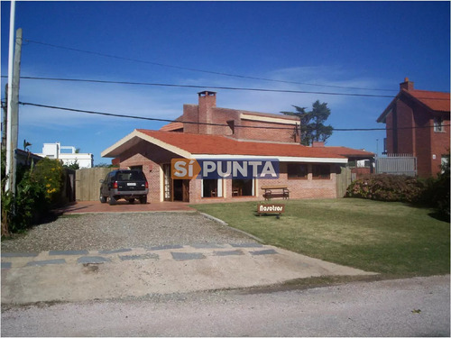 Excelente Casa En Pinares
